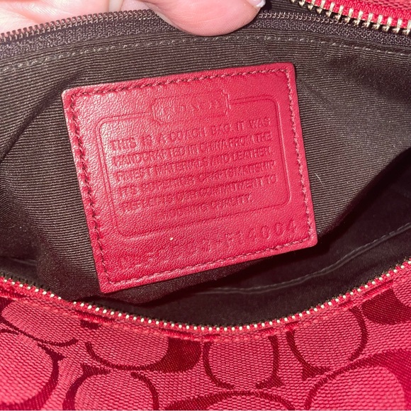 (1457) Beautiful RED Coach handbag purse - Picture 8 of 13